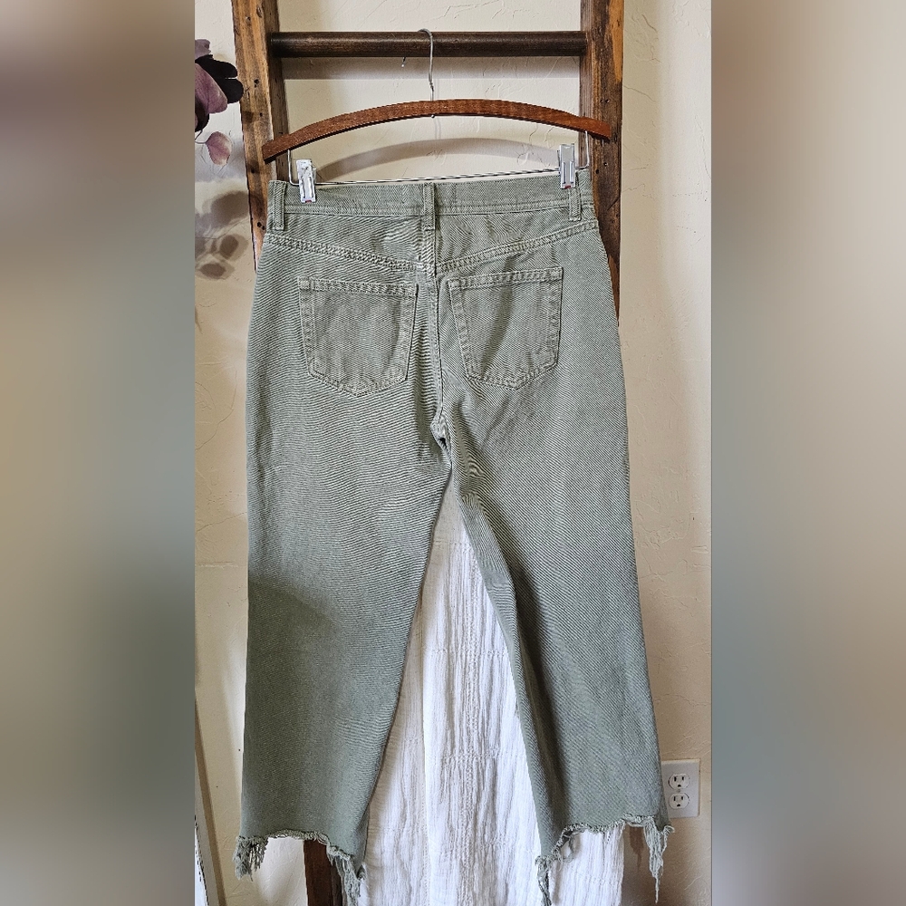 We The Free Distressed Maggie Jeans - Picture 7 of 12